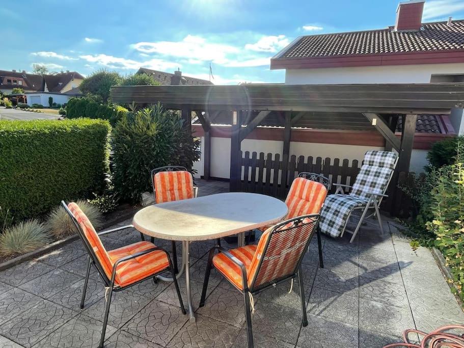 Ferienwohnung Leuchtbergblick Mit Terrasse Und Pkw Stellplatz Eschwege Luaran gambar