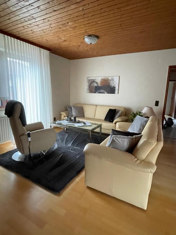 Ferienwohnung Leuchtbergblick Mit Terrasse Und Pkw Stellplatz Eschwege Luaran gambar